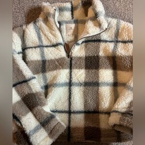 Quarter zip pullover